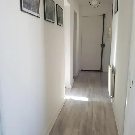 Entier - T4 Hypercentre Dans Rue Calme - Stationnement Gratuit * 塔布