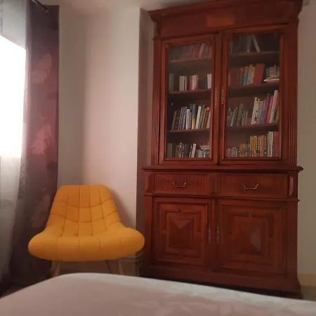 Entier - T4 Hypercentre Dans Rue Calme - Stationnement Gratuit 公寓 塔布