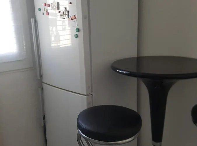 Entier - T4 Hypercentre Dans Rue Calme - Stationnement Gratuit Apartment Tarbes